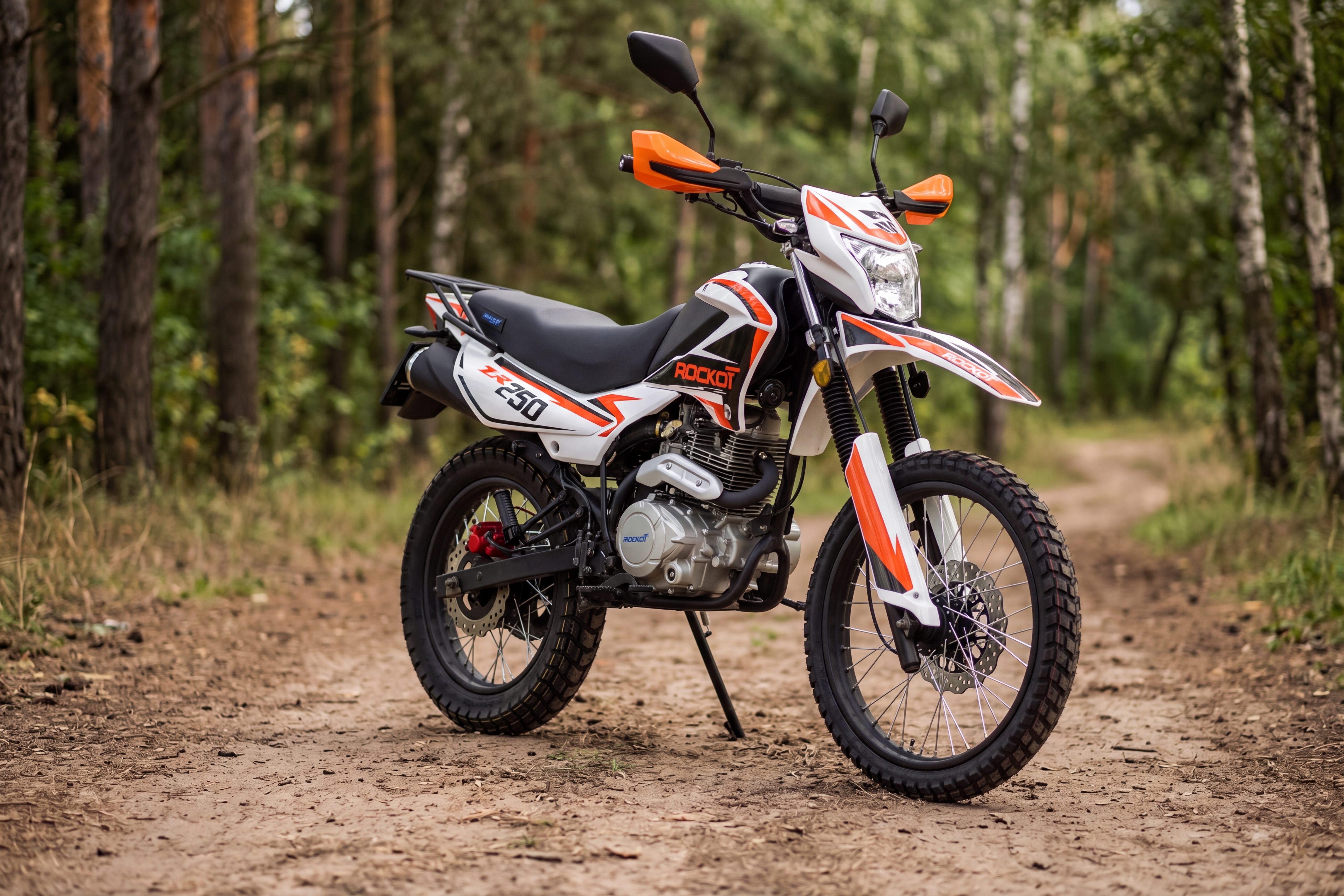 ROCKOT ZR250 (бело-красный)